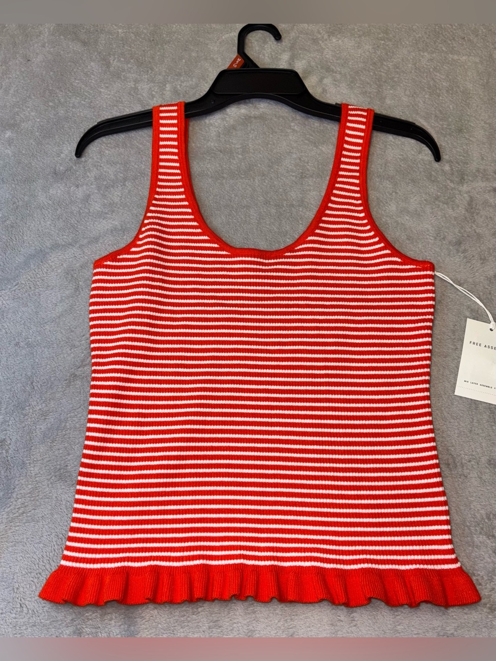 Free Assembly Striped Ruffle Cropped Hem Tank Top Orange &White Size Med 8-10NWT